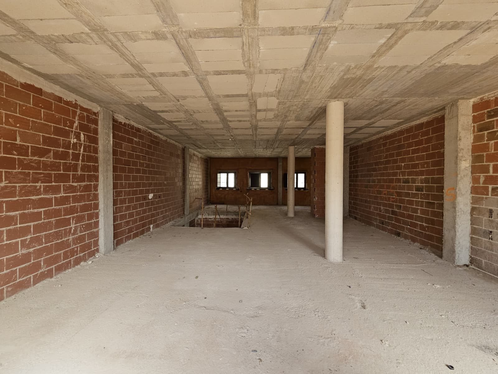 Plaza Almagro Commercial/Residential – 179.000€ — 6